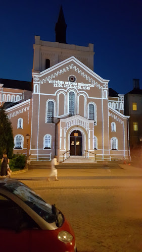 Értékelések erről a helyről: Kecskeméti Evangélikus templom, Kecskemét - Templom