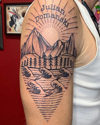 Tattoo Shop «Frontier Tattoo Company», reviews and photos, 2510 E Hunt Hwy #12, San Tan Valley, AZ 85143, USA