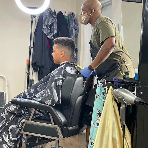 Barber Shop «New Dimensions Barbershop», reviews and photos, 345 NE 10th Ave, Crystal River, FL 34429, USA