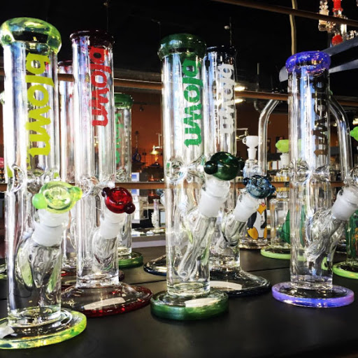 Tobacco Shop «Retro Active Smoke Shop», reviews and photos, 366 Mid Rivers Mall Dr, St Peters, MO 63376, USA