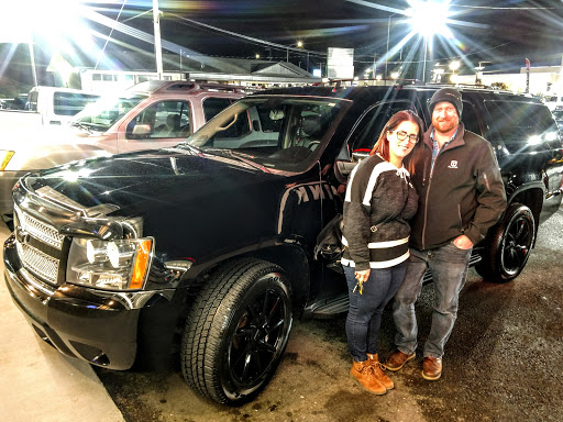 Used Car Dealer «Market Place Auto», reviews and photos, 909 River Rd, Puyallup, WA 98371, USA