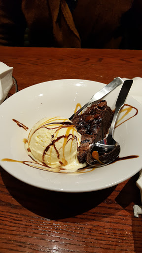 Shopping Mall «Midway Shopping Center», reviews and photos, 1001 Central Park Ave, Scarsdale, NY 10583, USA