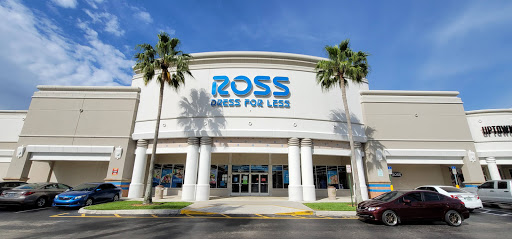 Clothing Store «Ross Dress for Less», reviews and photos, 921 E Commercial Blvd, Oakland Park, FL 33334, USA