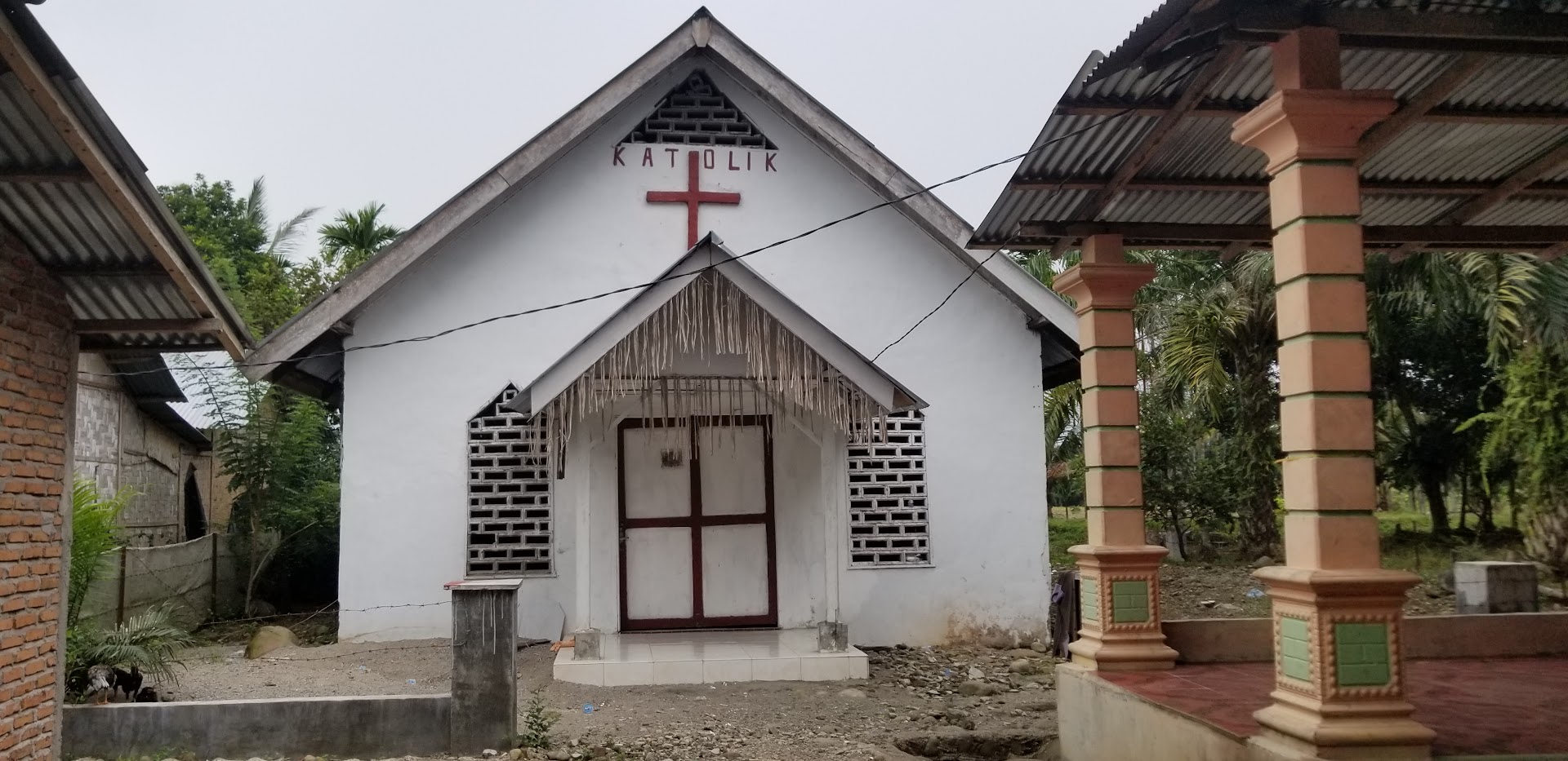 Gambar Gereja Katolik Bunga Tunjung