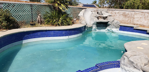 Pool cleaning service Victorville