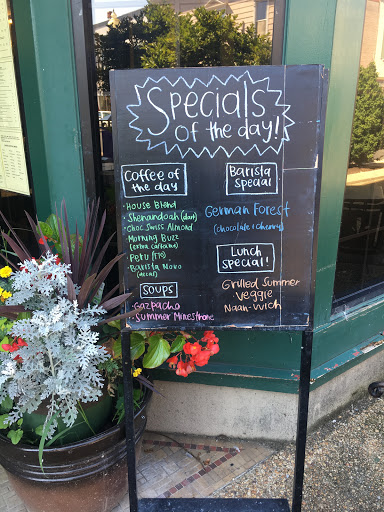 Restaurant «Main Street Daily Grind», reviews and photos, 215 E Main St, Front Royal, VA 22630, USA