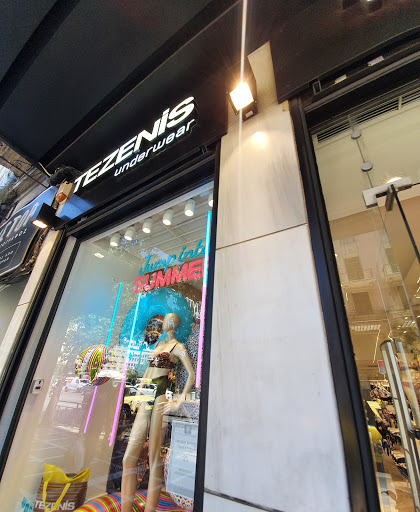 Stores to buy women's lingerie Athens