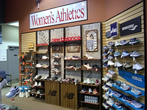 Shoe Store «Reyers Shoe Store», reviews and photos, 40 S Water Ave, Sharon, PA 16146, USA