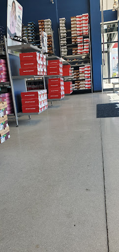 Shoe Store «SKECHERS Factory Outlet», reviews and photos, 121 N Arkansas Ave #316, Atlantic City, NJ 08401, USA