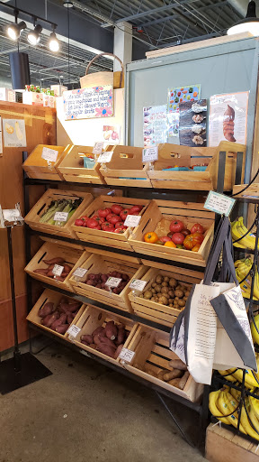 Outlet Mall «Essex Outlets & Cinemas», reviews and photos, 21 Essex Way, Essex Junction, VT 05452, USA