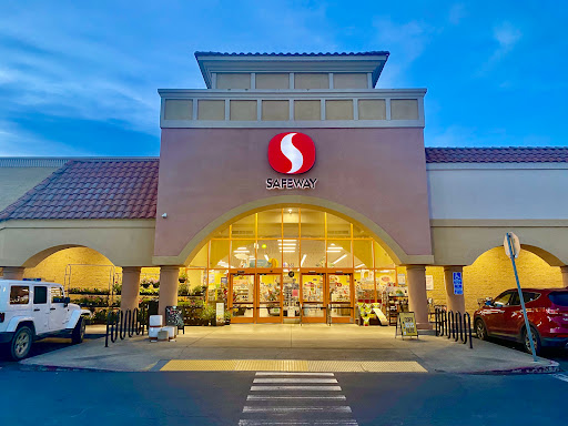 Grocery Store «Safeway», reviews and photos, 653 S State St, Ukiah, CA 95482, USA