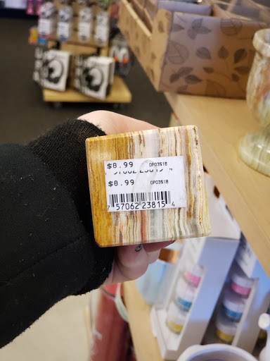 Book Store «Books-A-Million», reviews and photos, 3005 Clarendon Blvd, New Bern, NC 28562, USA