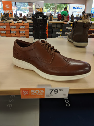 Shoe Store «Rack Room Shoes», reviews and photos, 4101 Roswell Rd #402, Marietta, GA 30062, USA