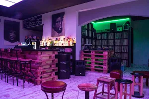 Der Plattenladen (Bar) - Longdrinks & Longplayer image