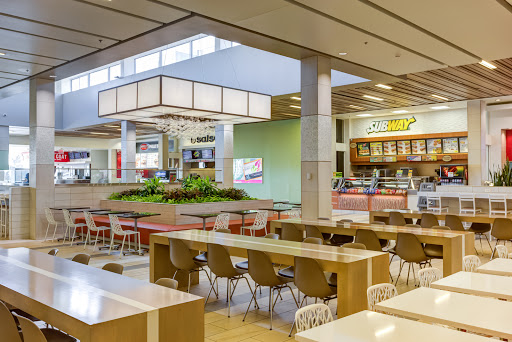 Shopping Mall «Yorktown Center», reviews and photos, 203 Yorktown Shopping Center, Lombard, IL 60148, USA