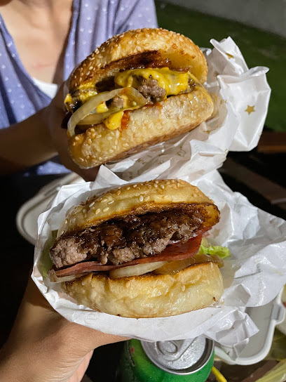 小琉球美食｜小島漢堡｜小琉球漢堡｜Island Burger | Xiaoliuqiu Burger | 小琉球美式漢堡