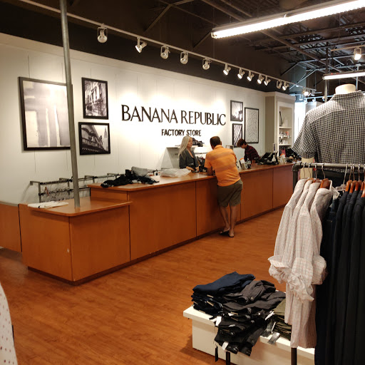 Clothing Store «Banana Republic», reviews and photos, 820 W Stacy Rd, Allen, TX 75013, USA
