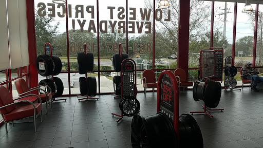 Tire Shop «Discount Tire Store - Lakeland, FL», reviews and photos, 6975 US Hwy 98 N, Lakeland, FL 33809, USA