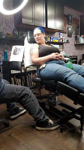 Tattoo Shop «Dead Gods Tattoo», reviews and photos, 11509 SW Pacific Hwy, Tigard, OR 97223, USA