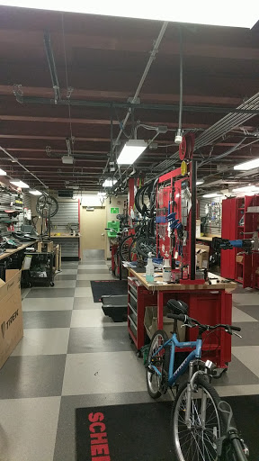 Sporting Goods Store «SCHEELS», reviews and photos, 2800 S Columbia Rd, Grand Forks, ND 58201, USA