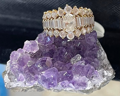 Jewelry Store «Albany Guns Coins & Jewelry», reviews and photos, 1225 Pacific Blvd SE, Albany, OR 97321, USA