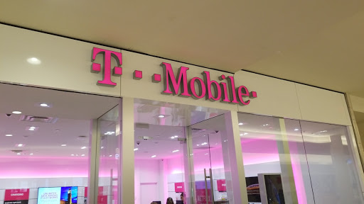 Cell Phone Store «T-Mobile», reviews and photos, 280 Alhambra Cir, Coral Gables, FL 33134, USA
