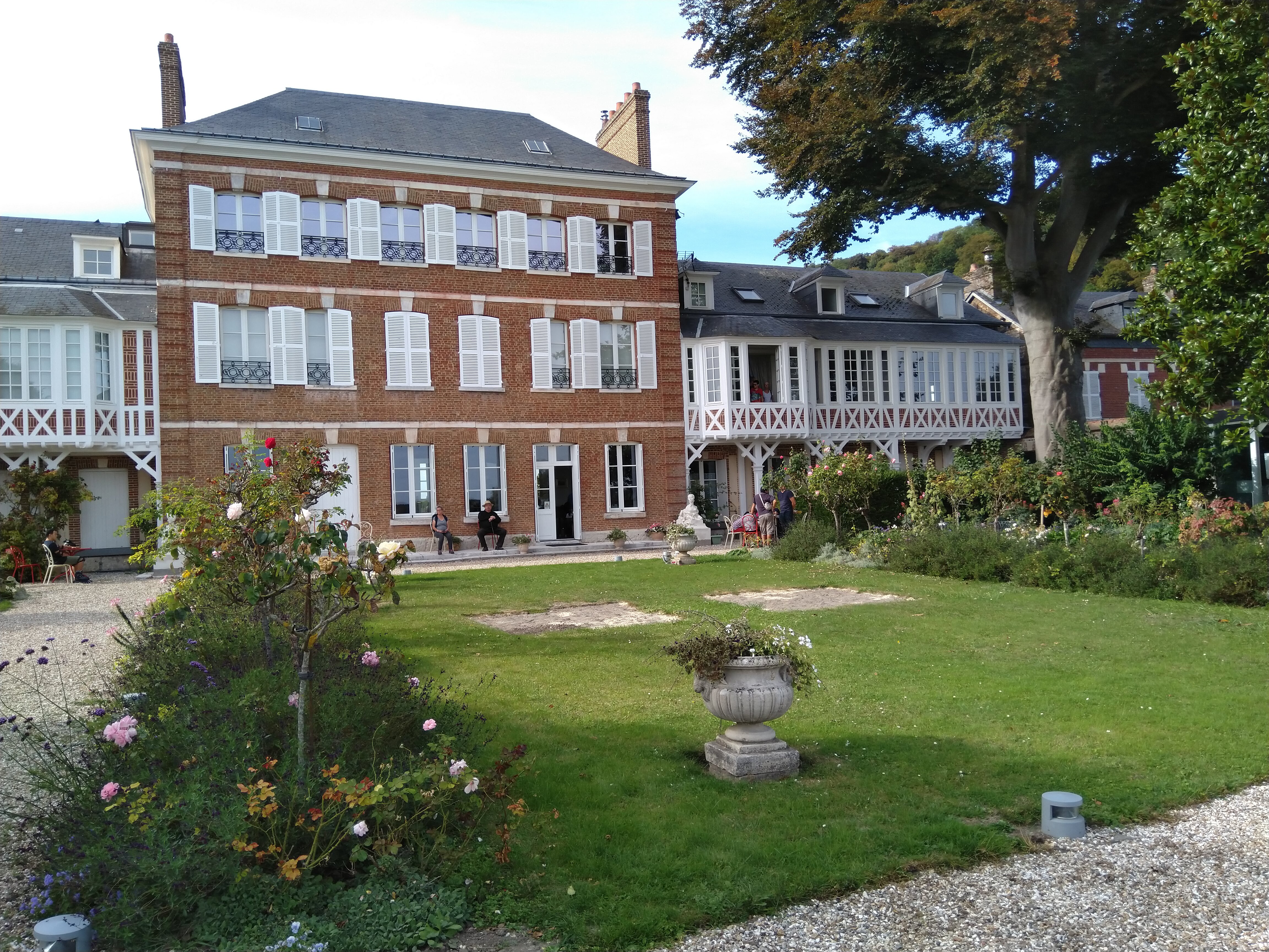 Photo n° 1 de l'avis de M... fait le 30/09/2018 à 15:33