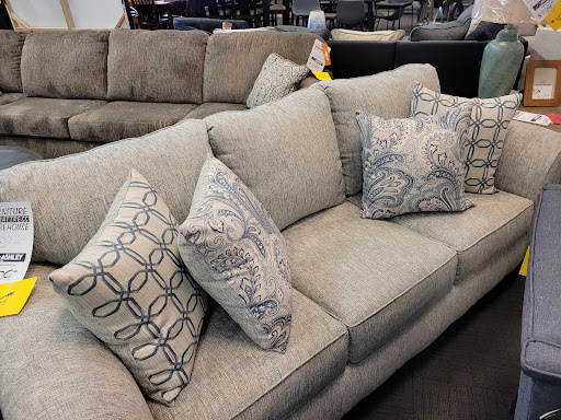 Furniture Store «Furniture and Mattress Warehouse», reviews and photos, 12386 Felch St, Holland, MI 49424, USA