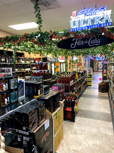 Liquor Store «Scores Liquors», reviews and photos, 6714 Shepherdsville Rd, Louisville, KY 40228, USA