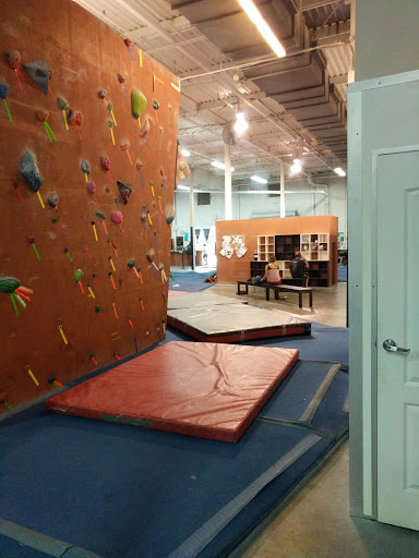 Rock Climbing Gym «Philadelphia Rock Gym - East Falls», reviews and photos, 3500 Scotts Ln B-3, Philadelphia, PA 19129, USA