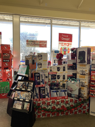 Dollar Store «FAMILY DOLLAR», reviews and photos, 3707 N Dixie Hwy, Monroe, MI 48162, USA