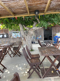Atmosphère du Restaurant de fruits de mer Les Pieds dans l'Eau à Lège-Cap-Ferret - n°19