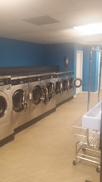 Family Laundromat - Photo 6 - Car repair in Clarksville, TN, Clarksville