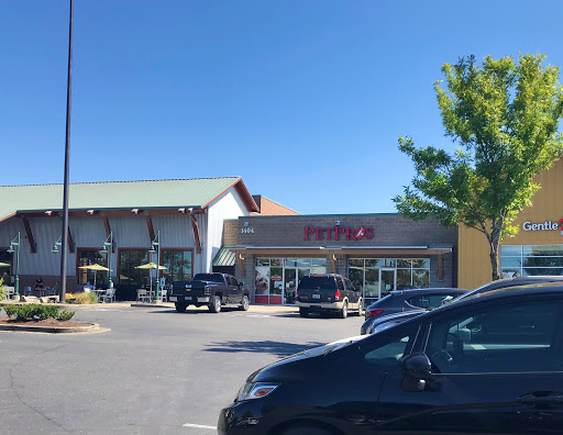 Pet Supply Store «Pet Pros Lakeland in Auburn», reviews and photos, 1404 Lake Tapps Pkwy E, Auburn, WA 98092, USA