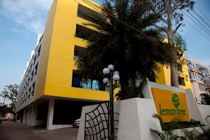 Lemon Tree Hotel, Indore image