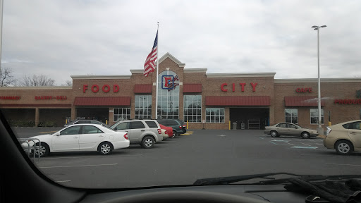 Supermarket «Food City», reviews and photos, 1320 Euclid Ave, Bristol, VA 24201, USA