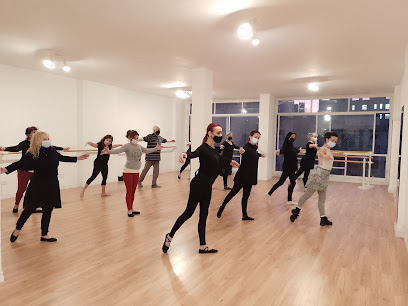 Escuela Viviana Mercurio/ Danza para adultos y mayores