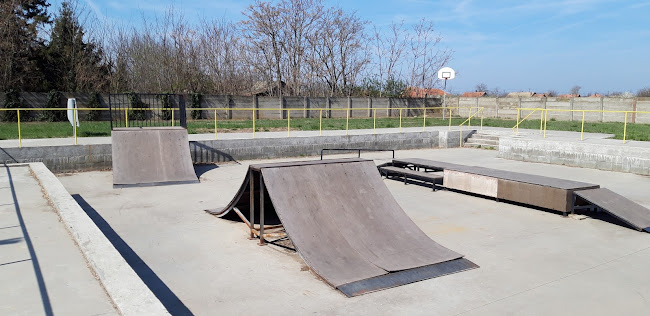Skatepark - Parkoló