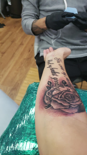 Tattoo Shop «Tattoo Addiction», reviews and photos, 2620 E Washington Ave, Madison, WI 53704, USA