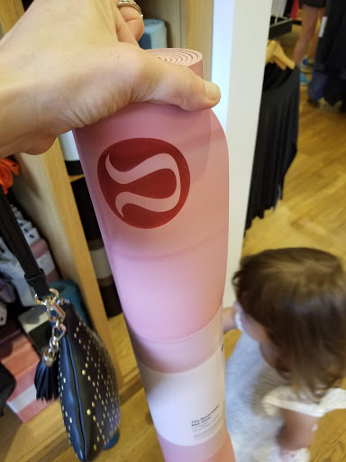 Sportswear Store «lululemon», reviews and photos, 2924 Monroe Ave, Rochester, NY 14618, USA