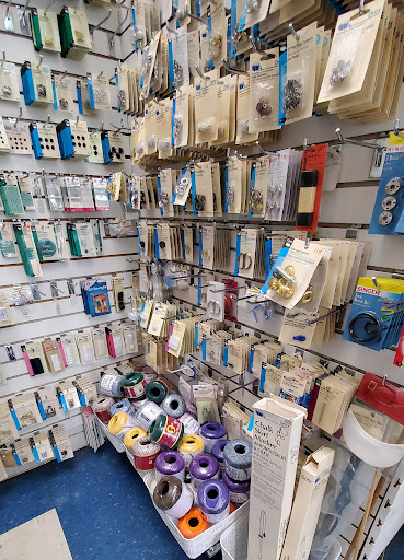 Fabric Store «La Casa de las Viejas», reviews and photos, 39 NE 1st St, Miami, FL 33132, USA