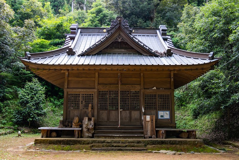 三嶋神社（篠窪）