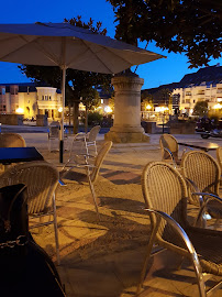 Atmosphère du Restaurant Le Café Noir à Dinan - n°10