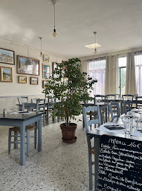 Atmosphère du Restaurant Restaurent Arles - n°1