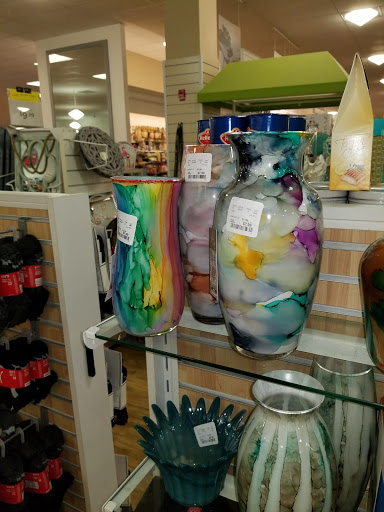 Department Store «Marshalls & HomeGoods», reviews and photos, 11 Cornerstone Square, Westford, MA 01886, USA