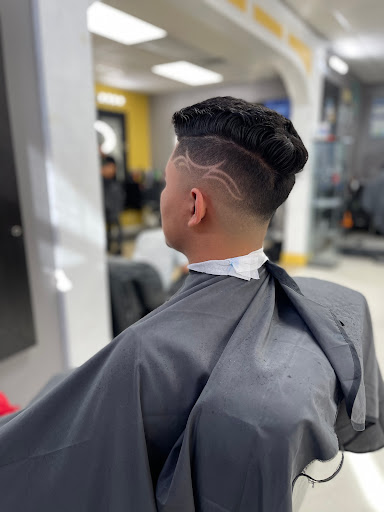 Barber Shop «Chacabana Barber Shop», reviews and photos, 5002 Eisenhauer Rd, San Antonio, TX 78218, USA