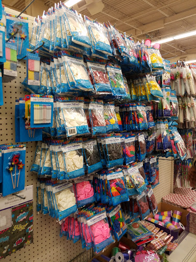 Dollar Store «Dollar Tree», reviews and photos, 950 American Legion Hwy, Boston, MA 02131, USA