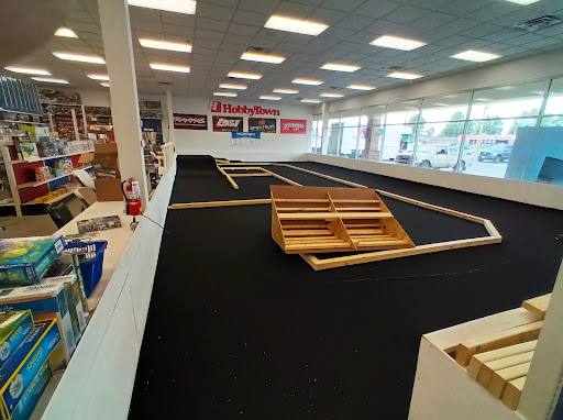 Hobby Store «HobbyTown USA - Cincinnati», reviews and photos, 9120 Union Cemetery Rd, Cincinnati, OH 45249, USA