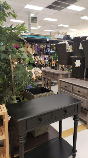 Department Store «Marshalls», reviews and photos, 9939 Chapman Ave, Garden Grove, CA 92840, USA