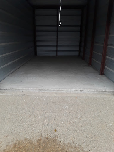 Self-Storage Facility «National Storage Centers - Westland on Newburgh Road», reviews and photos, 1638 S Newburgh Rd, Westland, MI 48186, USA